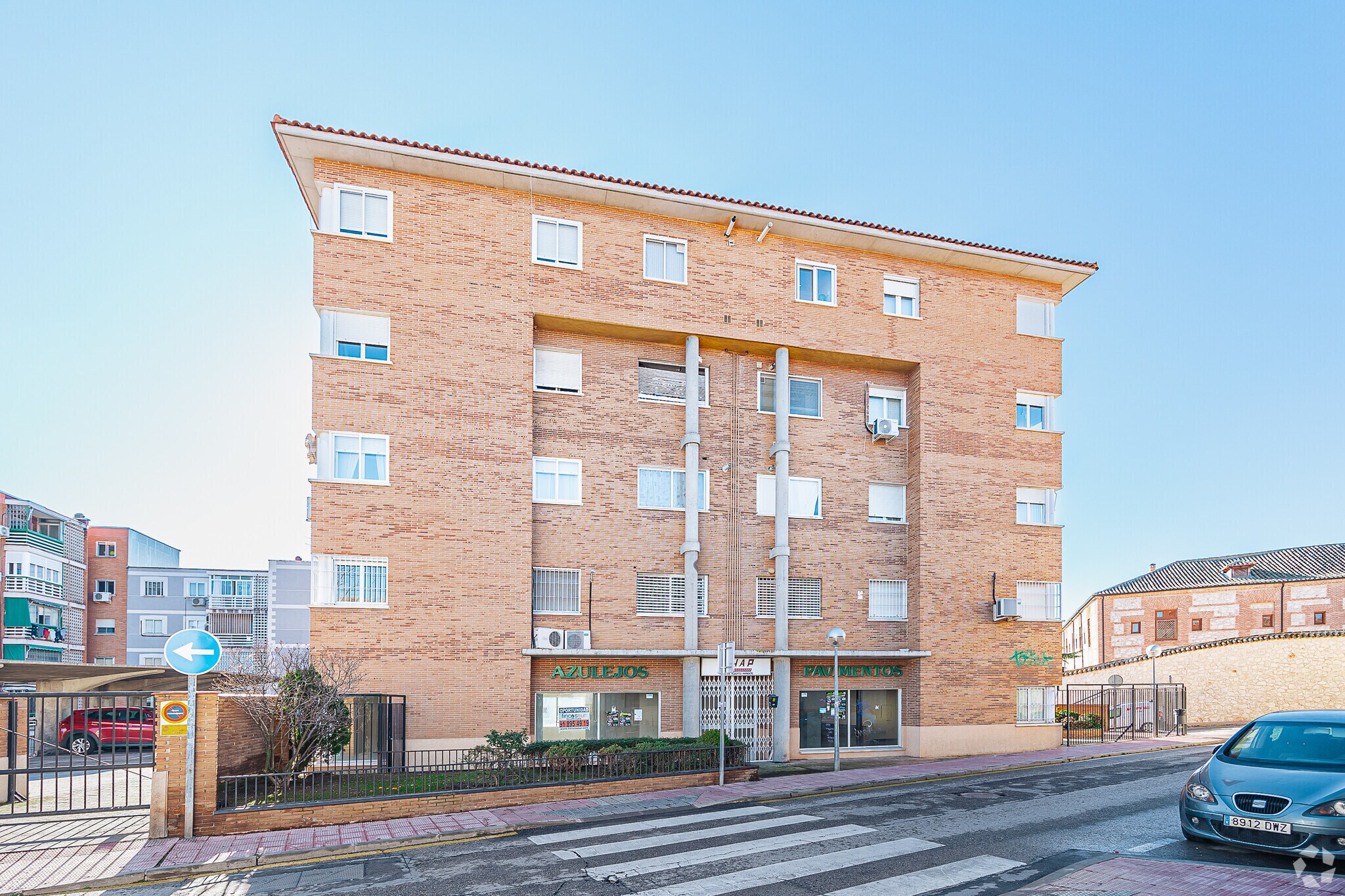 Calle Bretón de los Herreros, 2, Valdemoro, Madrid for sale Primary Photo- Image 1 of 1