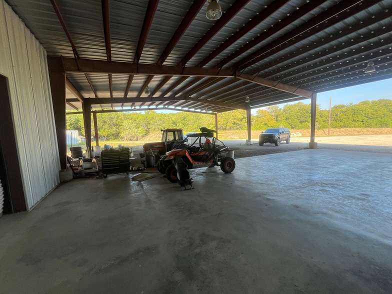 800 County Road 257, Liberty Hill, TX for lease - Building Photo - Image 3 of 12