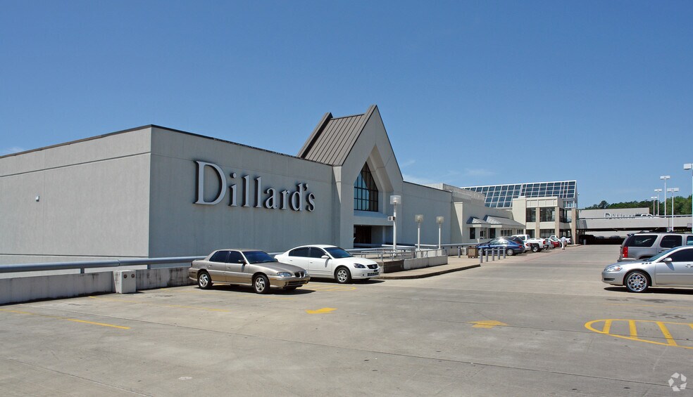 6000 W Markham St, Little Rock, AR for sale - Primary Photo - Image 1 of 1