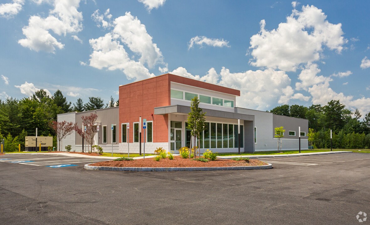 45 Dartmouth Dr, Auburn, NH 03032