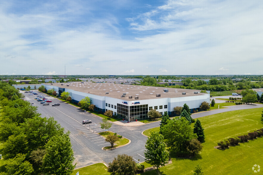 7979 W 183rd St, Tinley Park, IL for lease - Building Photo - Image 2 of 9