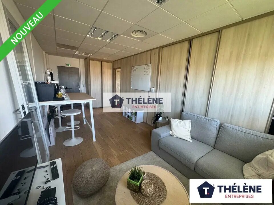 Location Bureaux 50 m² - Photo 1