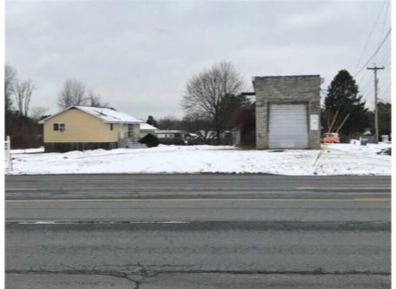 2370 US 9, Mechanicville, NY for sale - Primary Photo - Image 1 of 1