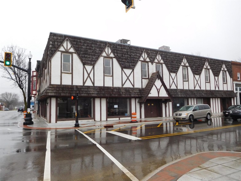 301 E Center St, Hobart, IN for sale - Building Photo - Image 1 of 1