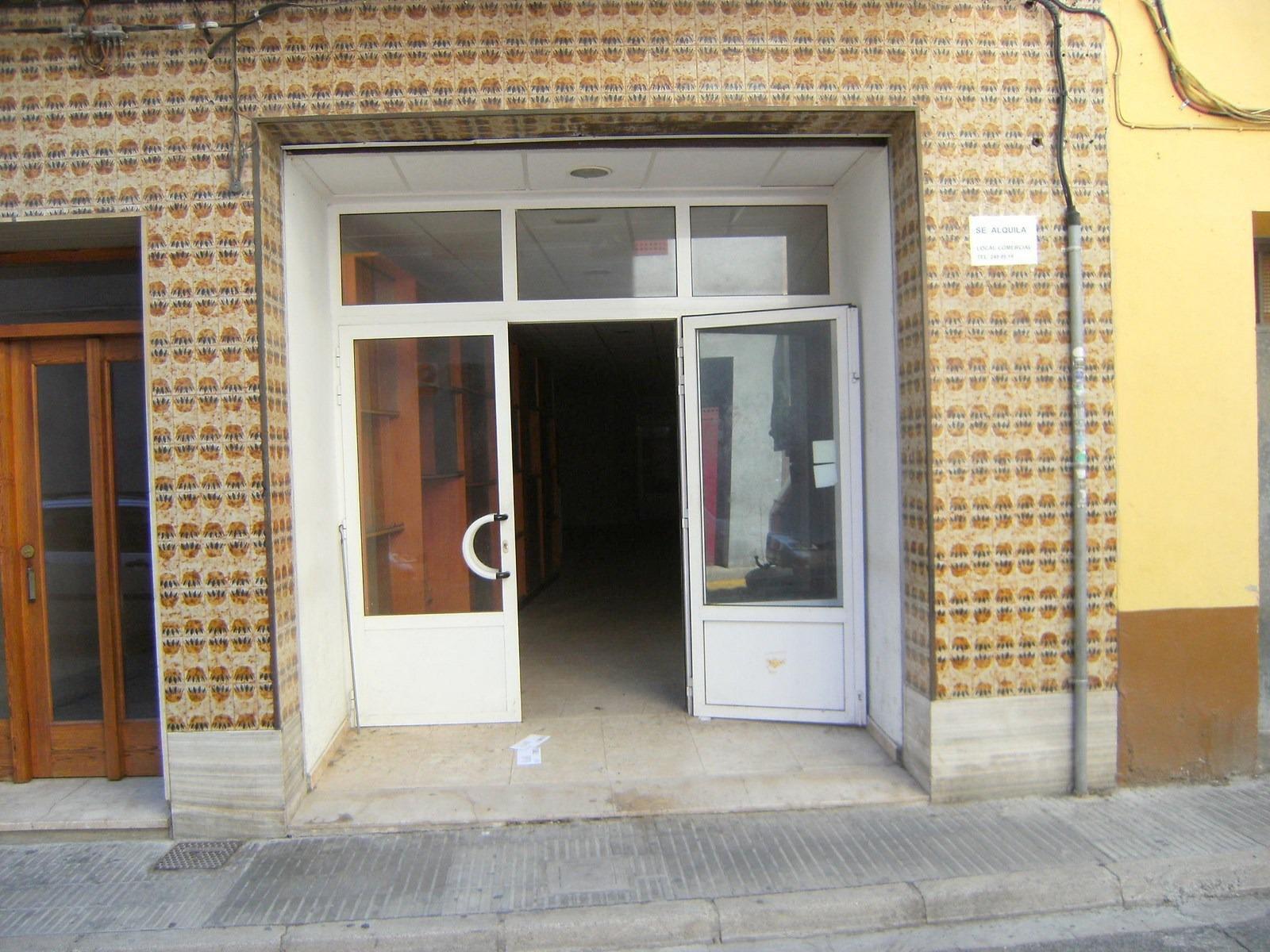 Retail in Algemesí for sale Building Photo- Image 1 of 8