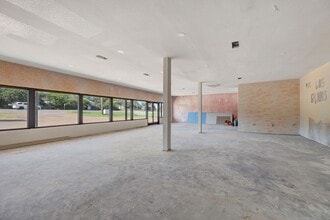 520 N Broadway St, Joshua, TX for lease Building Photo- Image 2 of 4