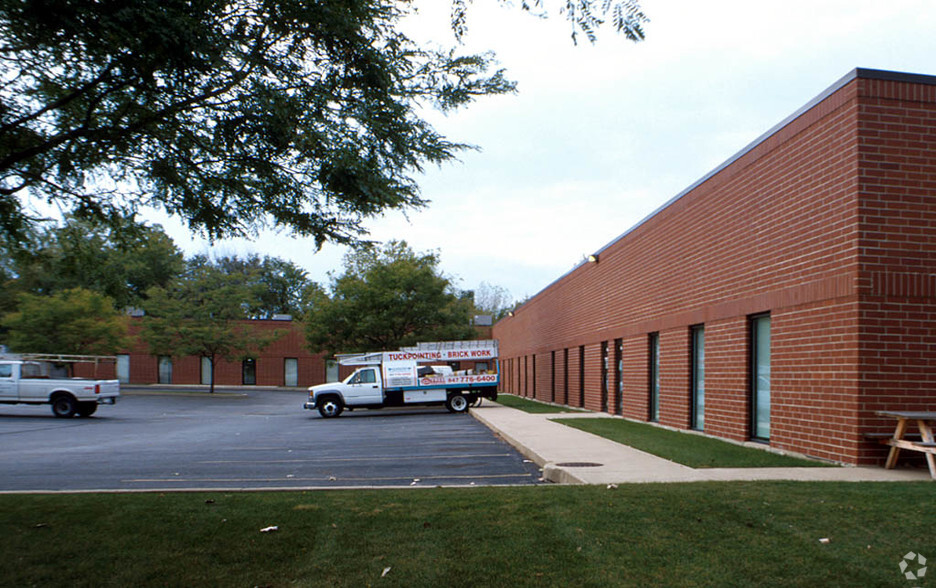 416 S Vermont St, Palatine, IL for lease - Building Photo - Image 3 of 5