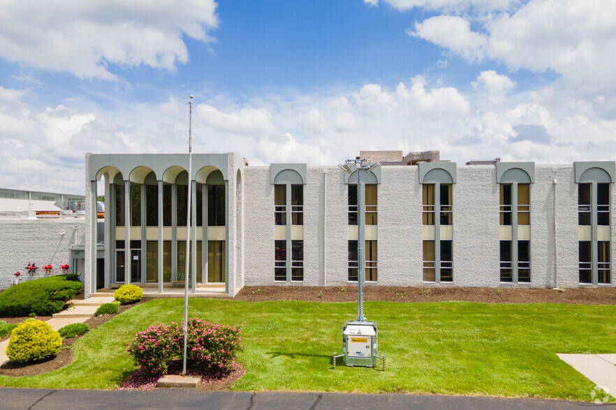 707 N Valley Forge Rd, Lansdale, PA for lease - Building Photo - Image 3 of 8