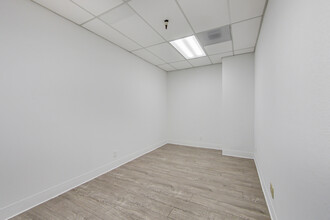 2744 E 11th St, Oakland, CA for lease Building Photo- Image 2 of 3