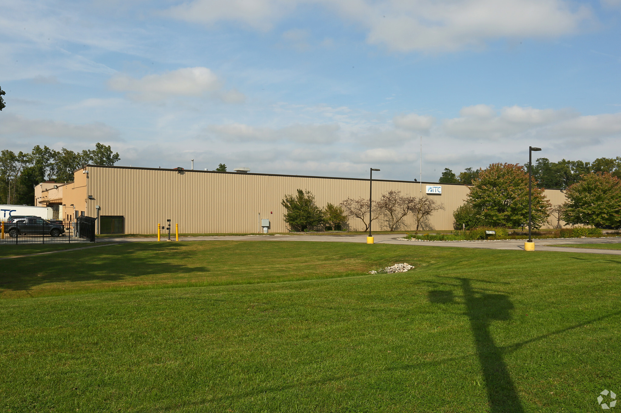 10885 Textile Rd, Belleville, MI for lease Primary Photo- Image 1 of 5