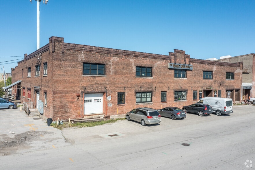 118 SE 4th St, Des Moines, IA for lease - Building Photo - Image 1 of 14