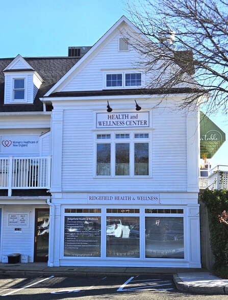 109 Danbury Rd, Ridgefield, CT for lease - Building Photo - Image 1 of 5