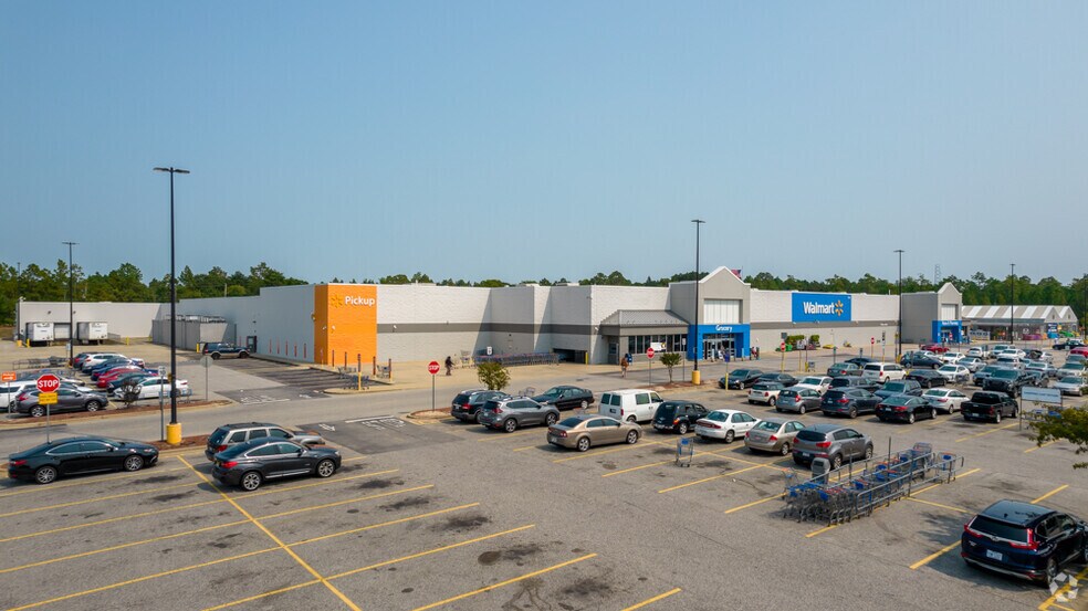 670 Lillington Hwy, Spring Lake, NC for sale - Primary Photo - Image 1 of 1