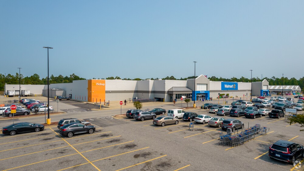 670 Lillington Hwy, Spring Lake, NC for sale Primary Photo- Image 1 of 1