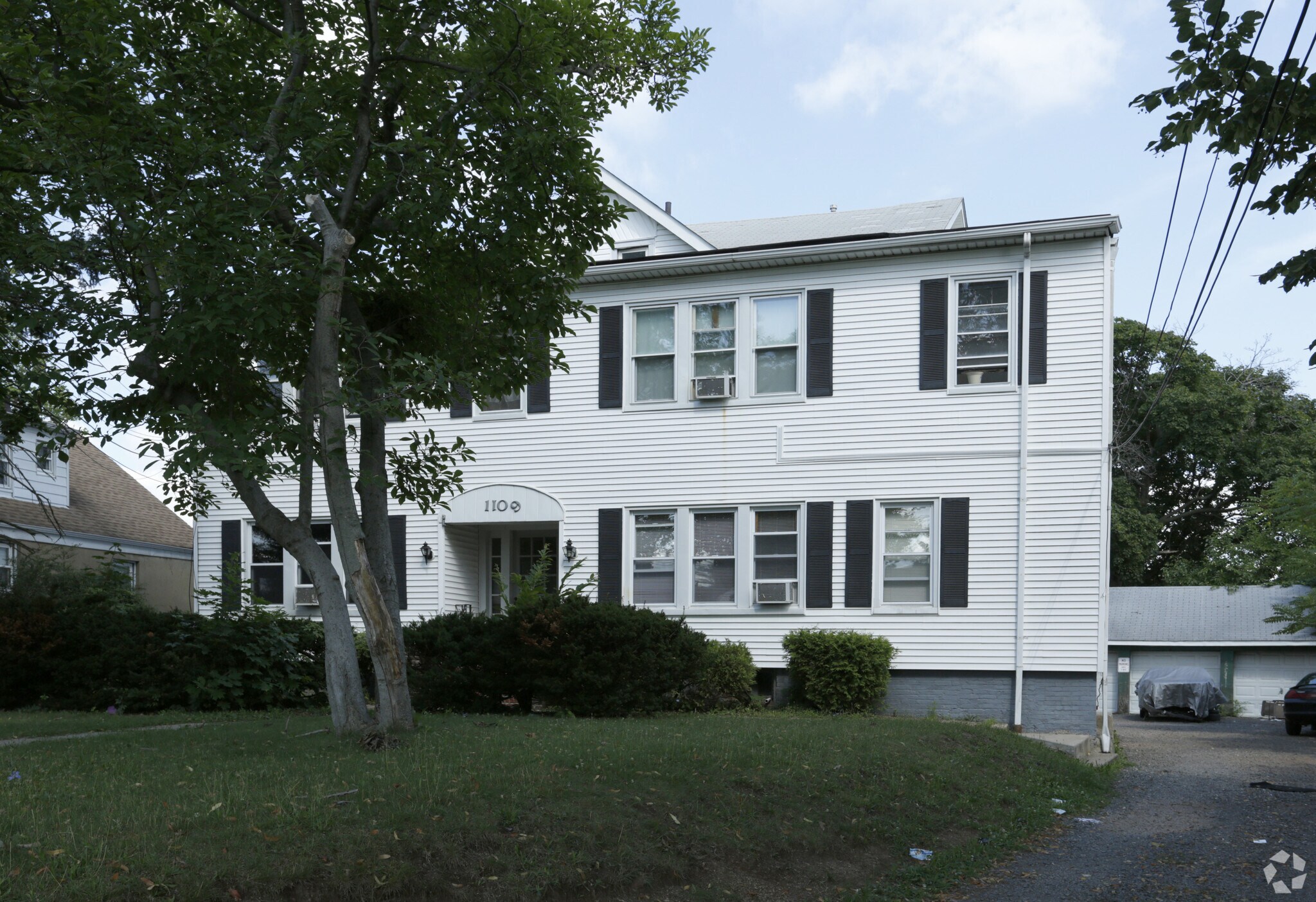 1109 Livingston Ave, New Brunswick, NJ for sale Primary Photo- Image 1 of 1