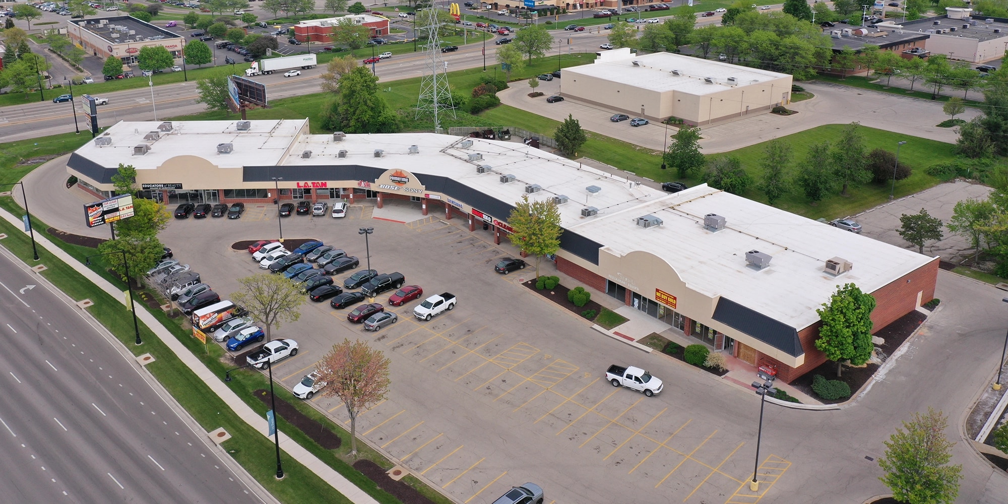 6909-6943 E State St, Rockford, IL for lease Building Photo- Image 1 of 2