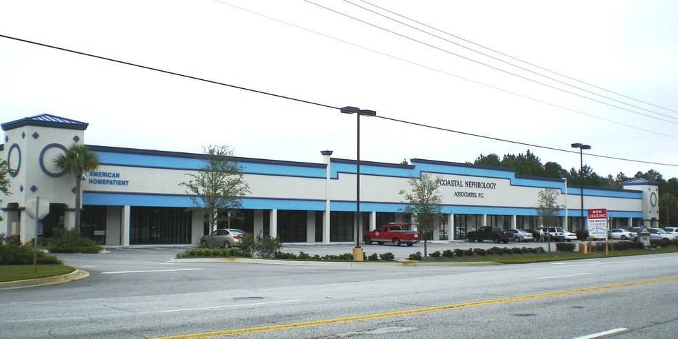 208 Scranton Connector, Brunswick, GA for sale - Building Photo - Image 2 of 3