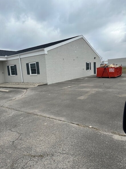 2356 Harding Hwy, Lima, OH for lease - Building Photo - Image 2 of 10