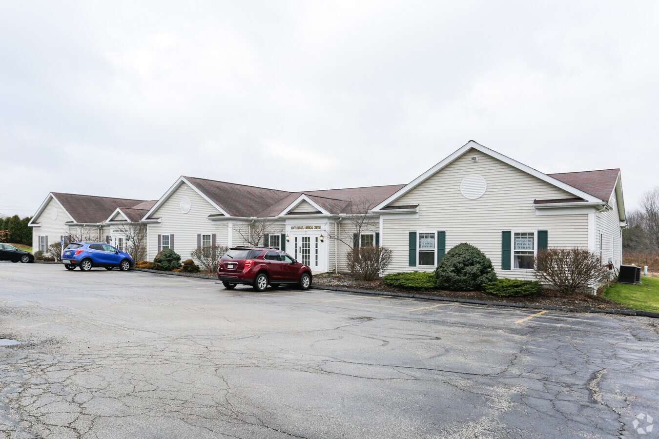 5192 Chillicothe Rd, South Russell, OH 44022