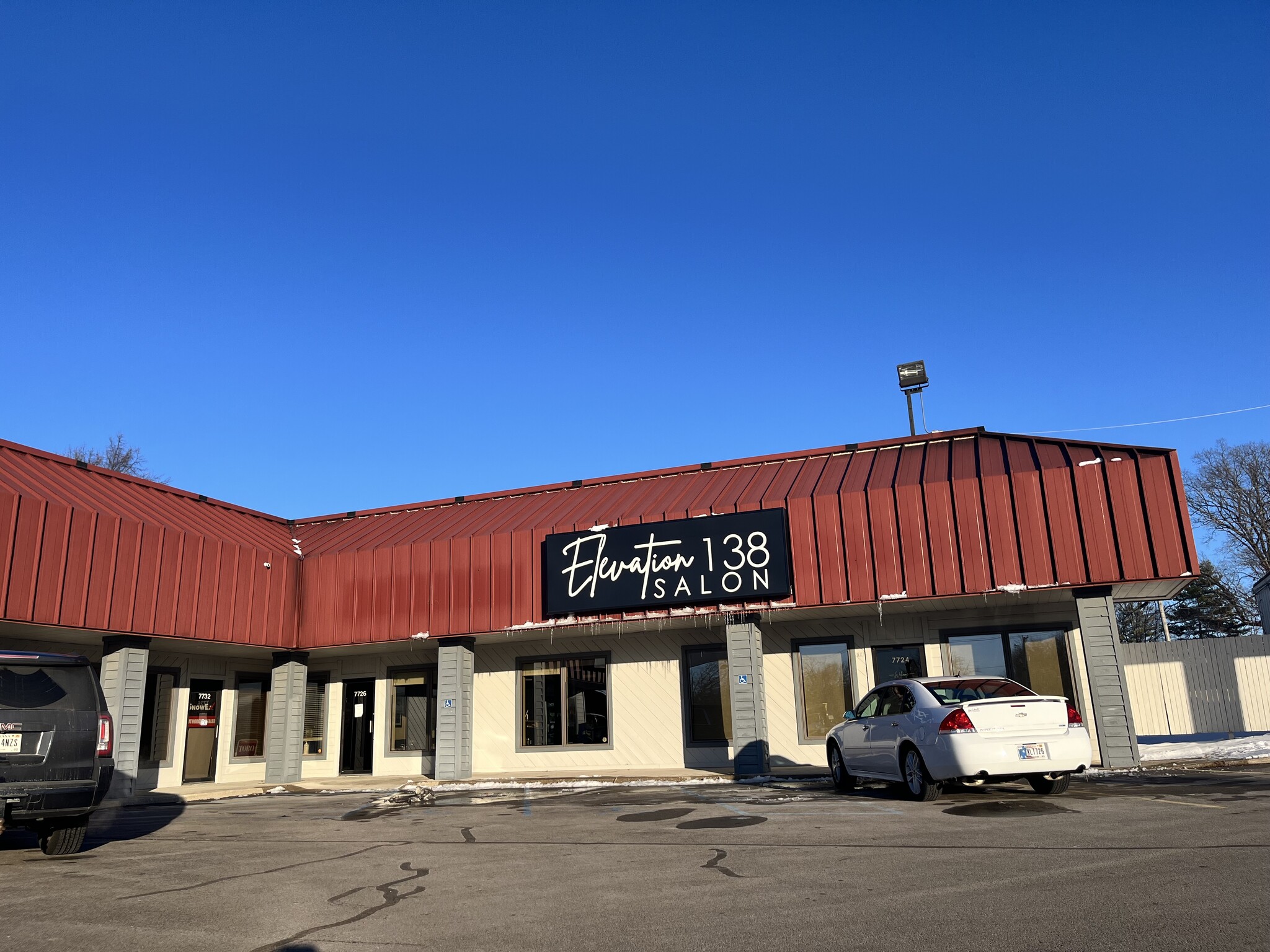 7710-7730 Lima Rd, Fort Wayne, IN for lease Interior Photo- Image 1 of 4