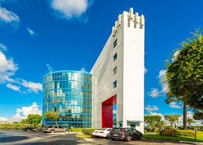 DORAL OFFICE SPACE - Loft