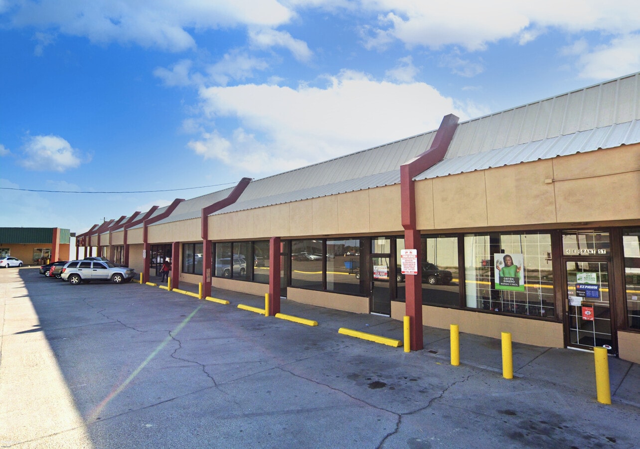 107 E Grant St, Roma, TX 78584