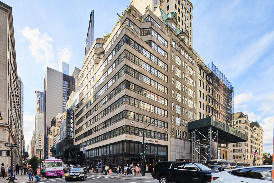 720 Fifth Ave, New York, NY for sale - Primary Photo - Image 1 of 1