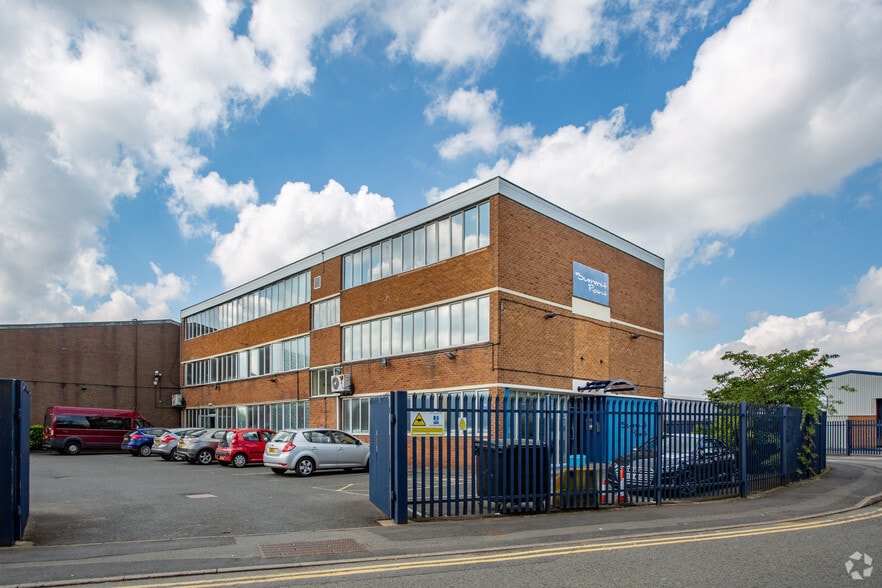 Summit Cres, Smethwick for sale - Primary Photo - Image 1 of 1