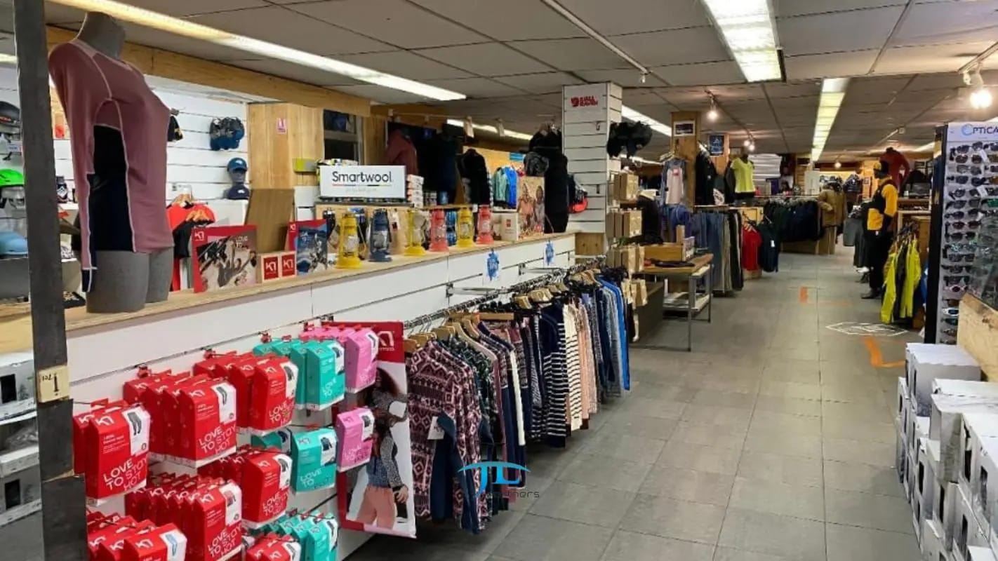 Flex in Bordeaux for sale Interior Photo- Image 1 of 2