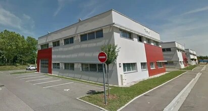 Flex in Saint-Priest for lease Building Photo- Image 1 of 4