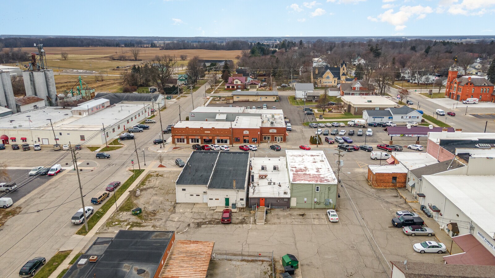 115 S Pine River St, Ithaca, MI 48847 It's All About You! Salon