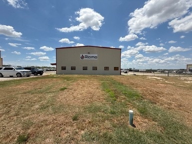 4792 CR 430, Pleasanton, TX for sale - Building Photo - Image 2 of 13