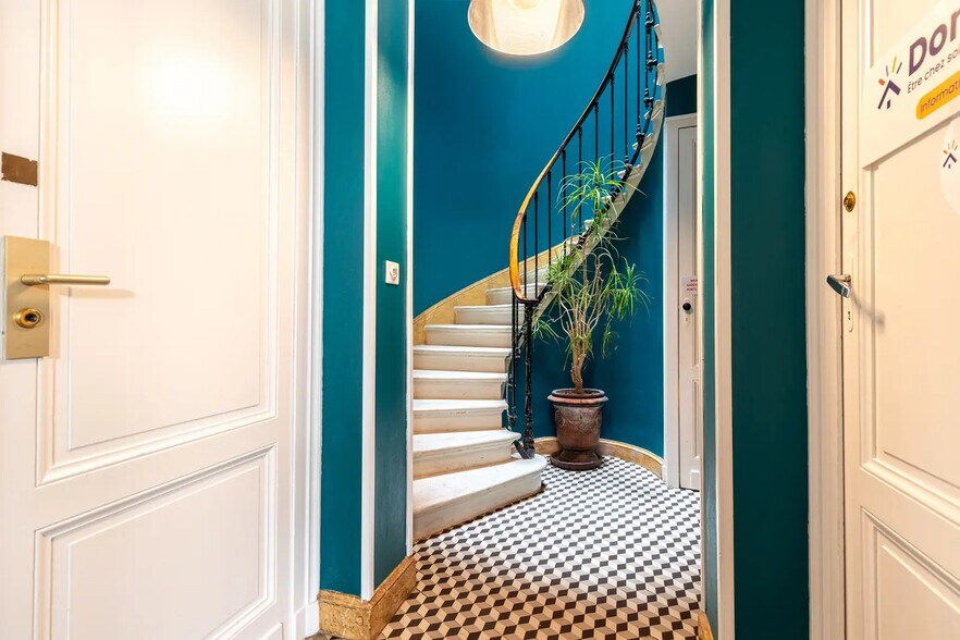 Office in Bordeaux for sale - Building Photo - Image 1 of 12