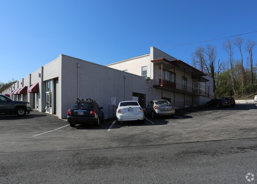 4980 Wyaconda Rd, Rockville, MD for lease - Building Photo - Image 3 of 4