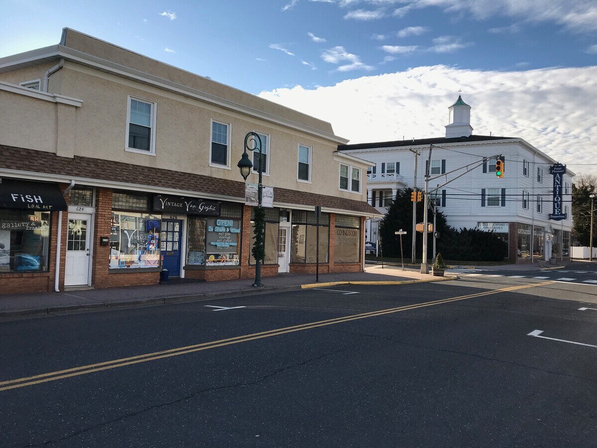 626 Bay Ave, Point Pleasant Beach, NJ 08742