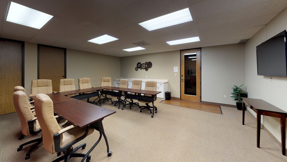 2080 N State Highway 360, Grand Prairie, TX for lease - Matterport 3D Scan - Image 3 of 15