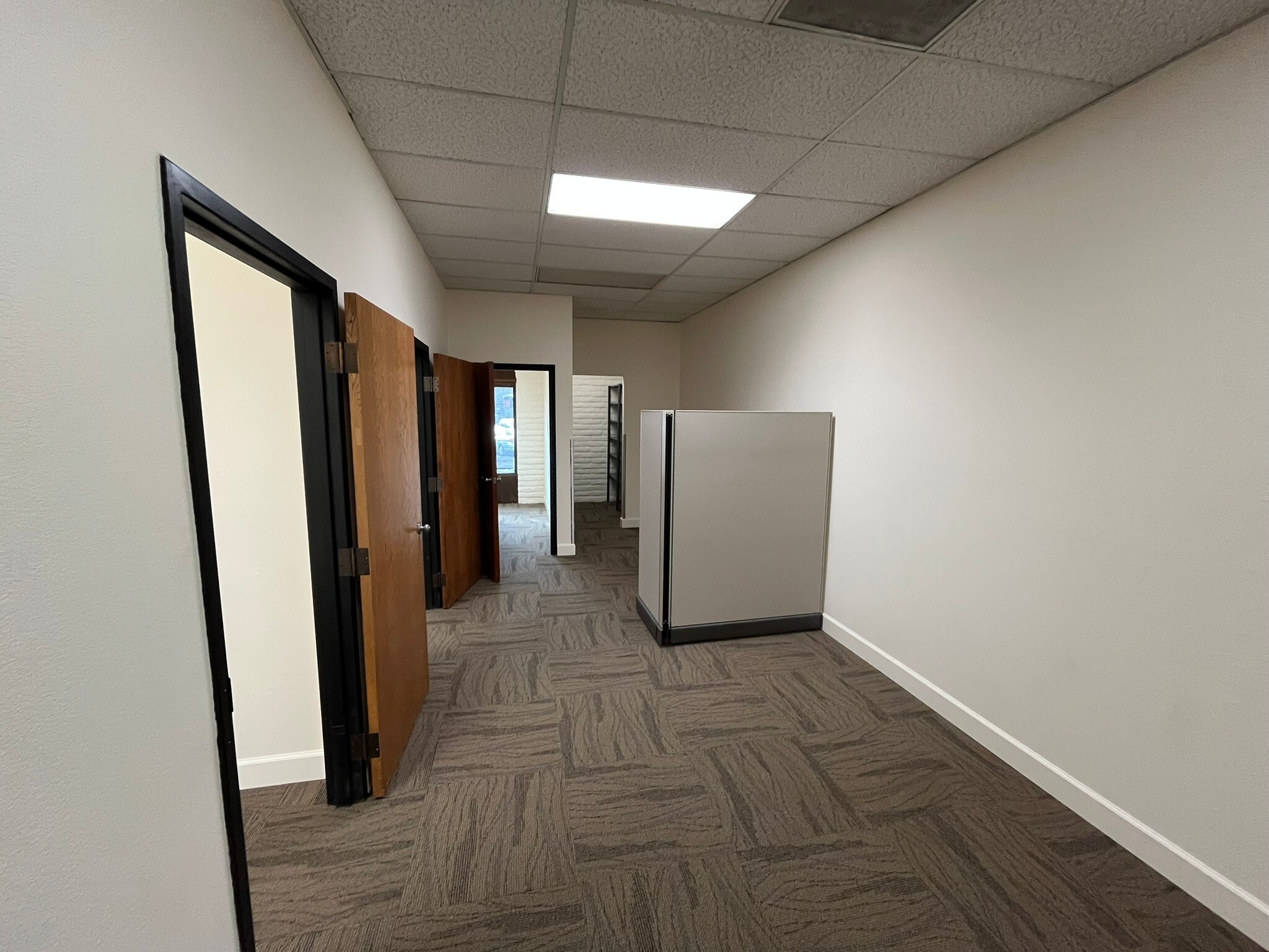 72A Centennial Loop, Eugene, OR for lease Building Photo- Image 1 of 6