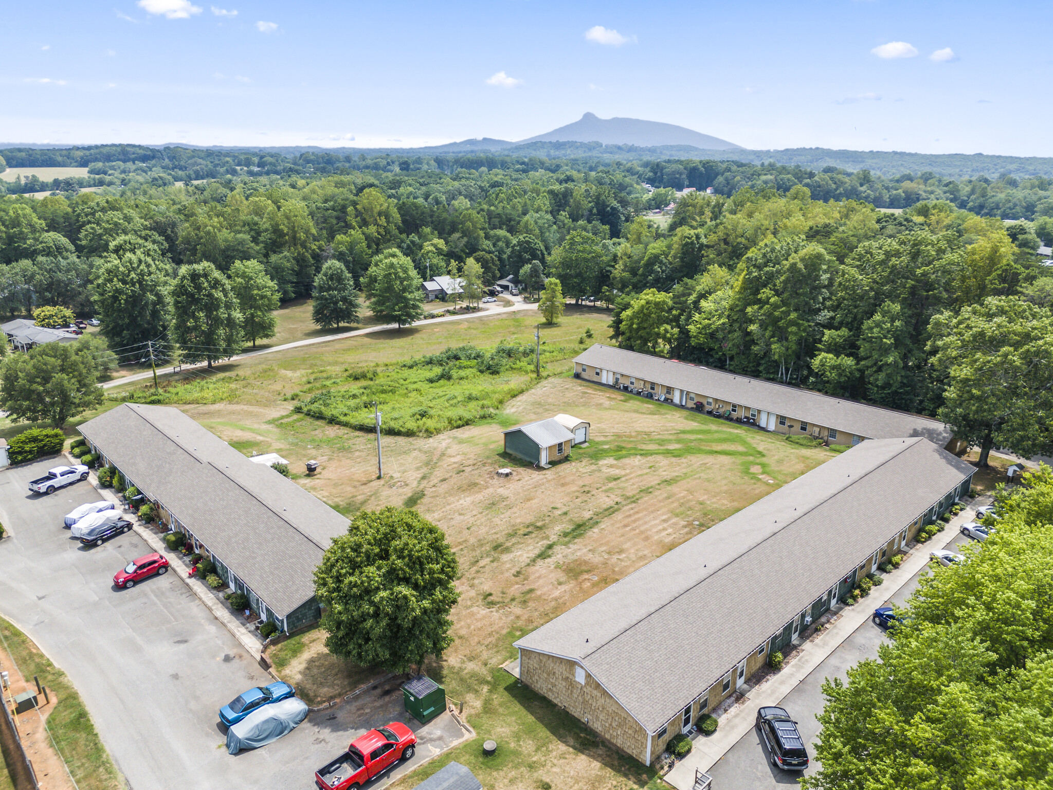 3985 NC 268 Hwy, Pilot Mountain, NC for sale Primary Photo- Image 1 of 8