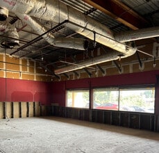 2500 Cobb Pky SE, Smyrna, GA for lease Interior Photo- Image 2 of 4