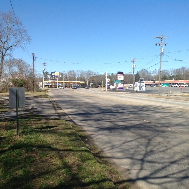 908 Slater Rd, Marietta, SC 29661