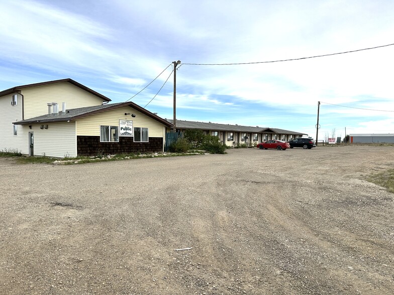 5416 49th Ave, Rycroft, AB for sale - Building Photo - Image 3 of 14