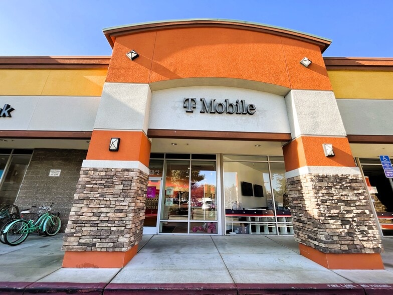 1350 Grant Rd, Mountain View, CA for lease - Building Photo - Image 2 of 18