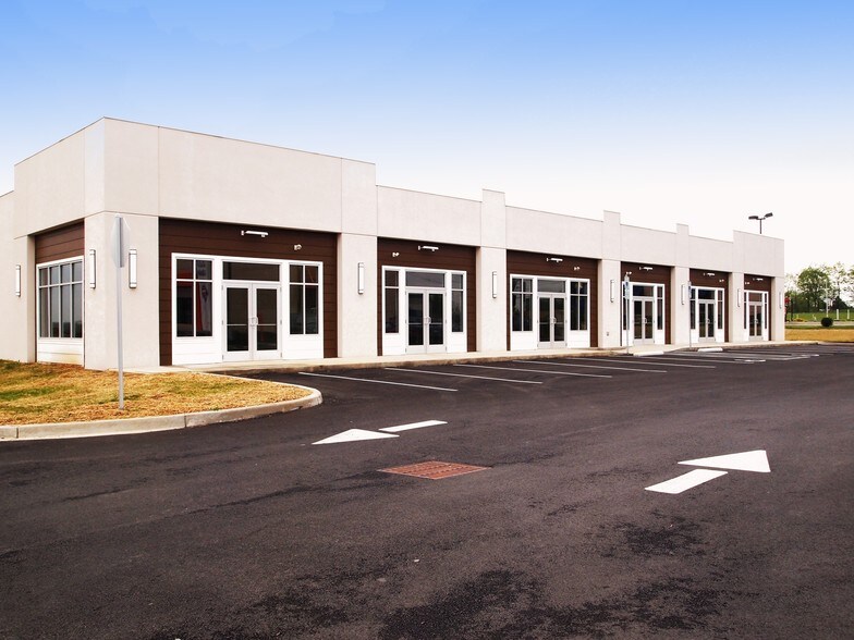 42-44 Vantage View Dr, Falling Waters, WV for sale - Primary Photo - Image 1 of 1