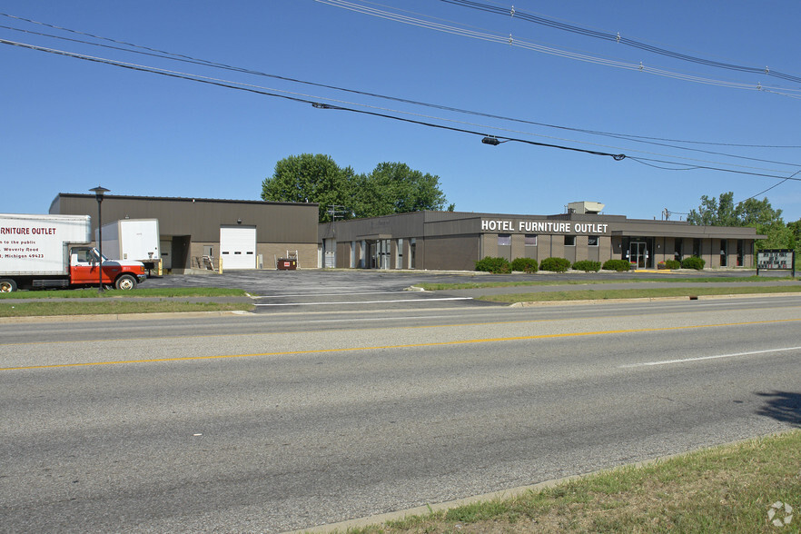 148 S Waverly Rd, Holland, MI for lease - Building Photo - Image 3 of 8