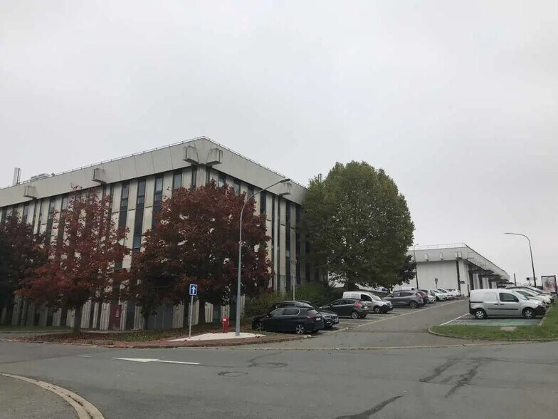 21 Rue Des Cévennes, Rungis for lease - Building Photo - Image 3 of 13