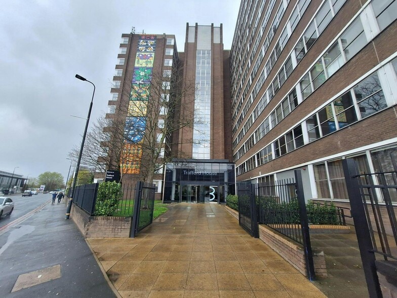 Chester Rd, Manchester for lease - Building Photo - Image 2 of 5