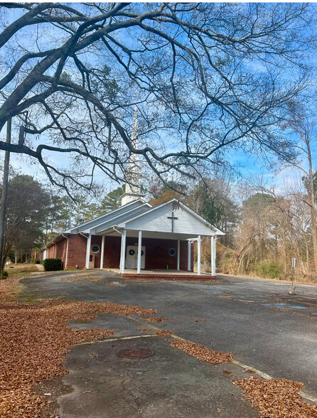 701 Reverend D L Edwards Dr, Decatur, GA for sale - Primary Photo - Image 1 of 20