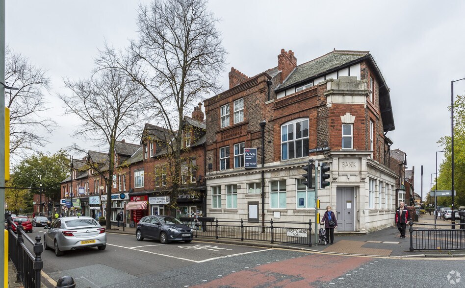 2 Crofts Bank Rd, Manchester for lease - Building Photo - Image 3 of 5