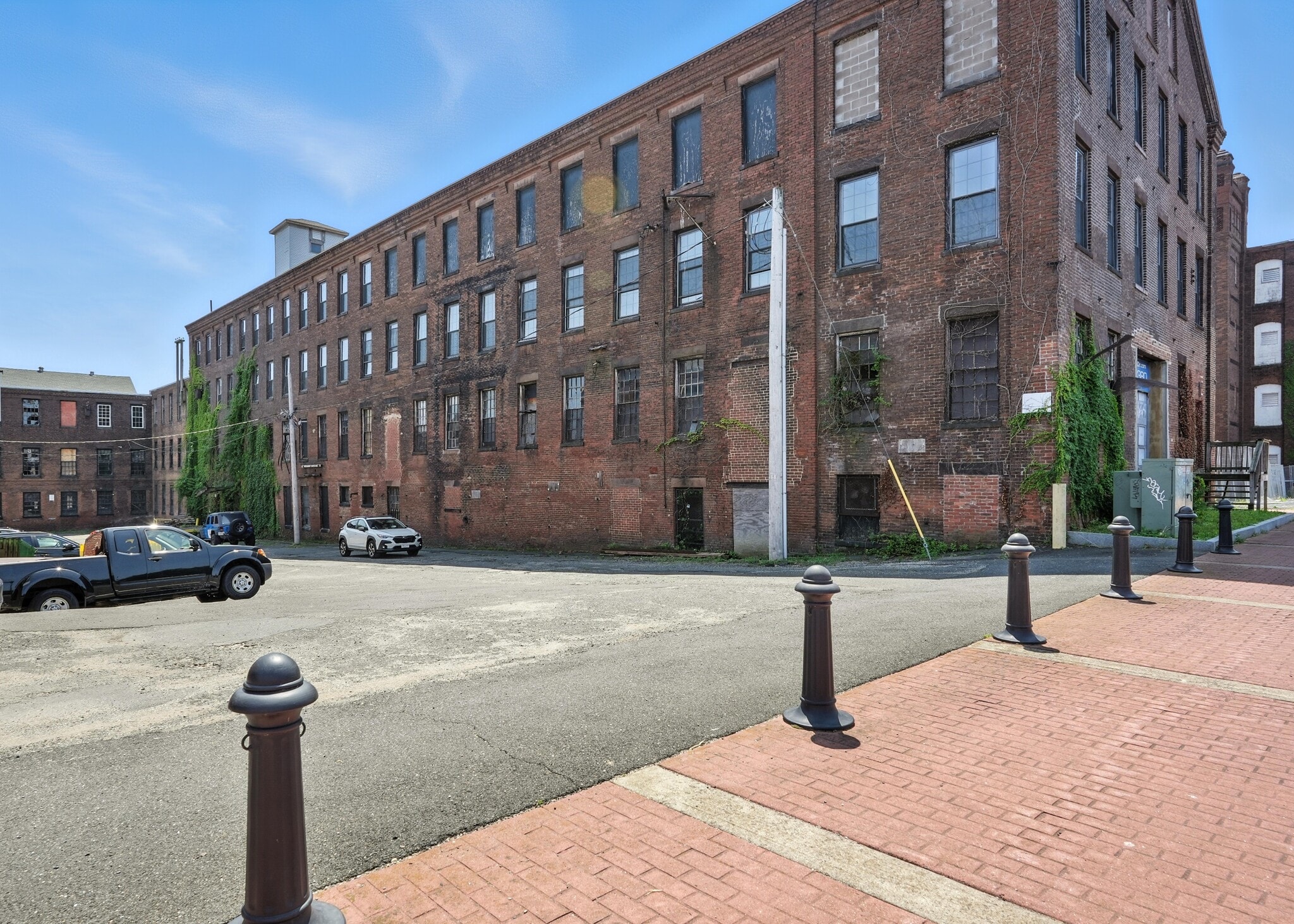 380-R Dwight St, Holyoke, MA for sale Building Photo- Image 1 of 8