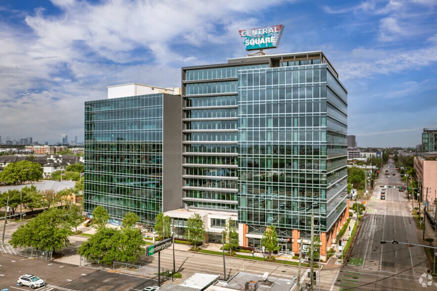 2100 Travis St, Houston, TX for lease - Building Photo - Image 3 of 23